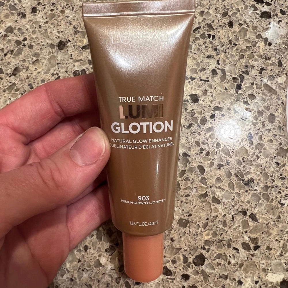 LUMI GLOTION
